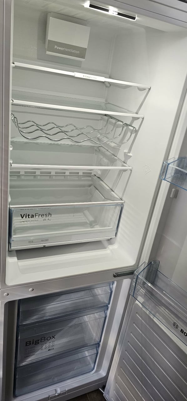 Keuken set koelkast en fornuis in prima staat