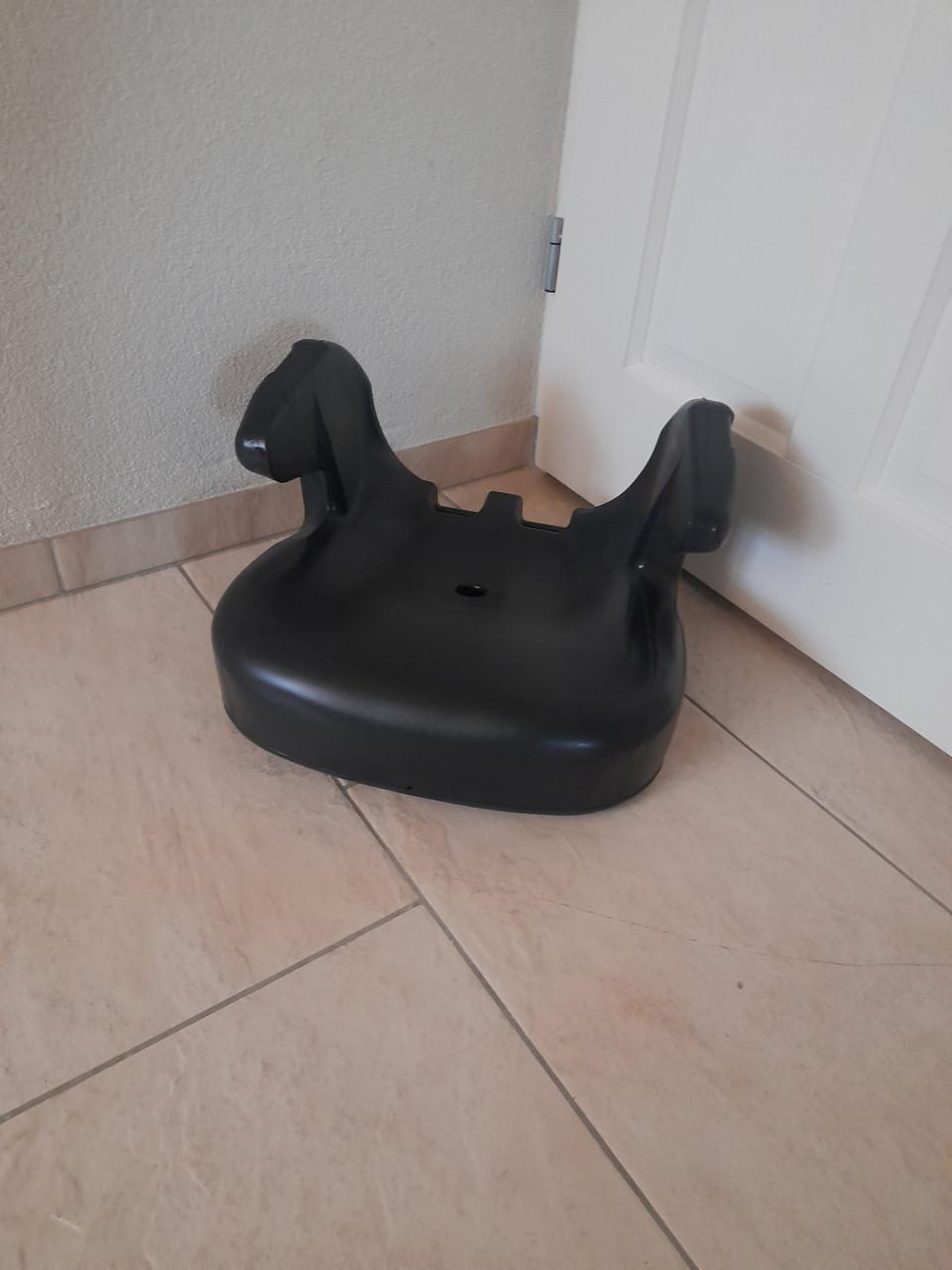 Autostoel verhoger zonder dekje (in goede staat)