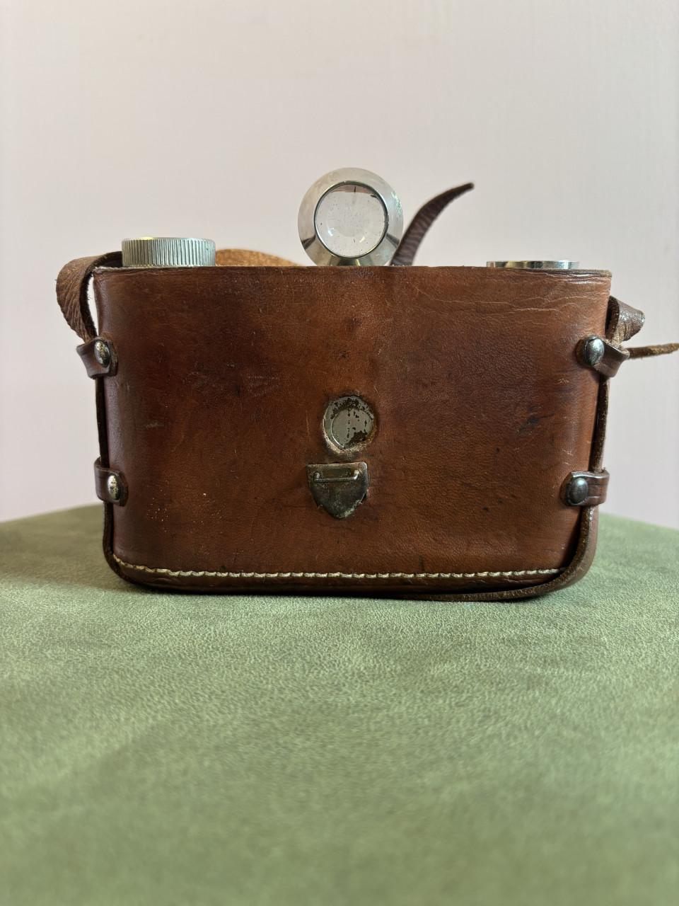 Vintage Tahbes Camera met Albada viewer 1948 + Leren Tas