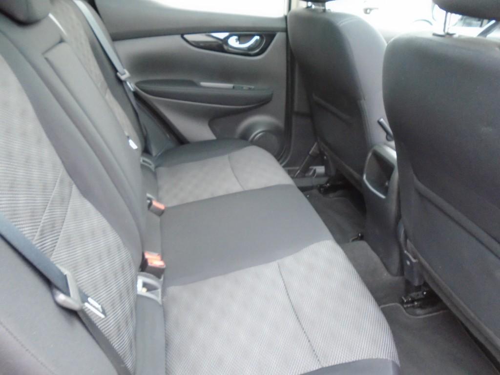 Nissan Qashqai 1.2 n-connecta