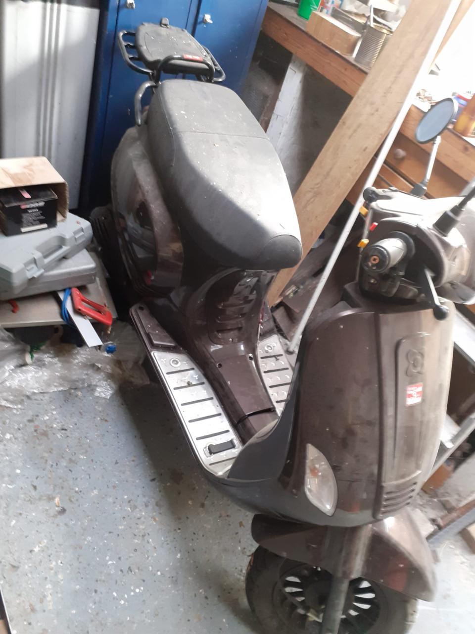 Scooter rijklaar met maar 98.6 km erop