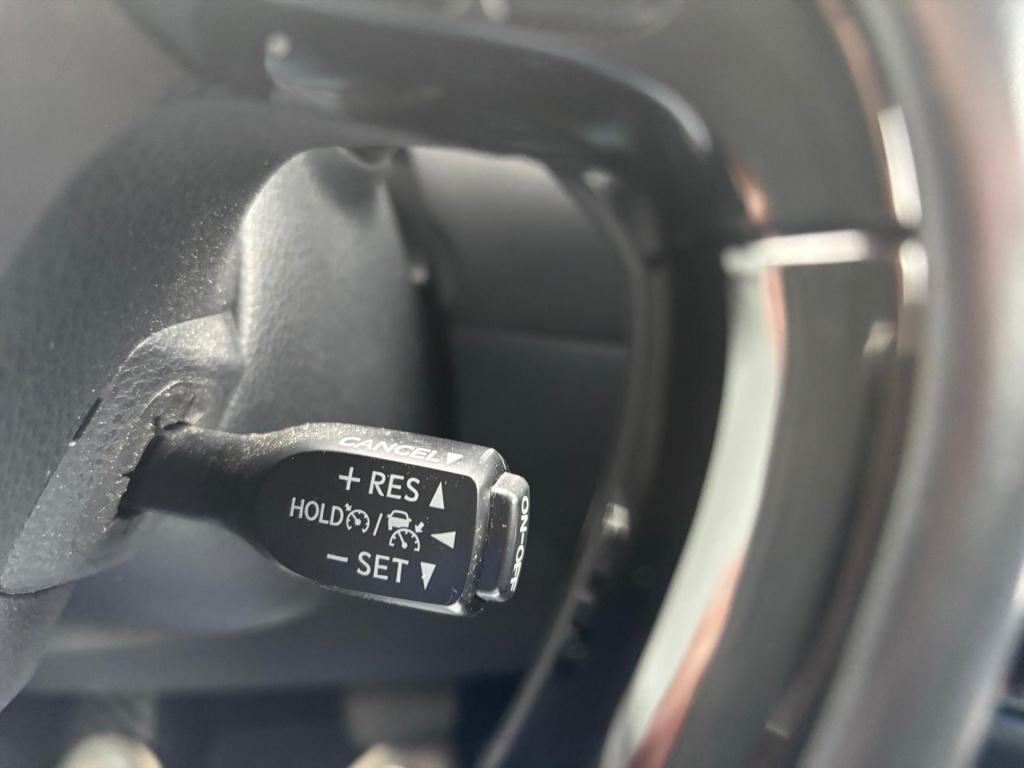 Toyota C-hr 1.8 hybrid 122pk executive, stoel en stuurverwarming