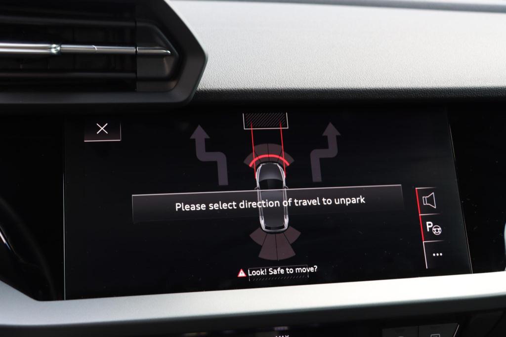 Audi A3 sportback 35 tfsi advanced edition 150pk s-tronic | carplay | camer