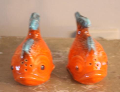 Set van leuke stenen vissen peper en zout stel