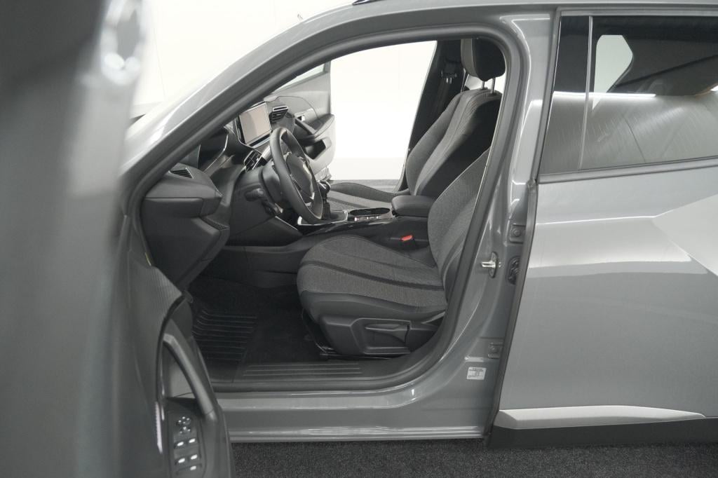 Peugeot 2008 puretech 100 allure | camera | navigatie | parkeersensoren | a