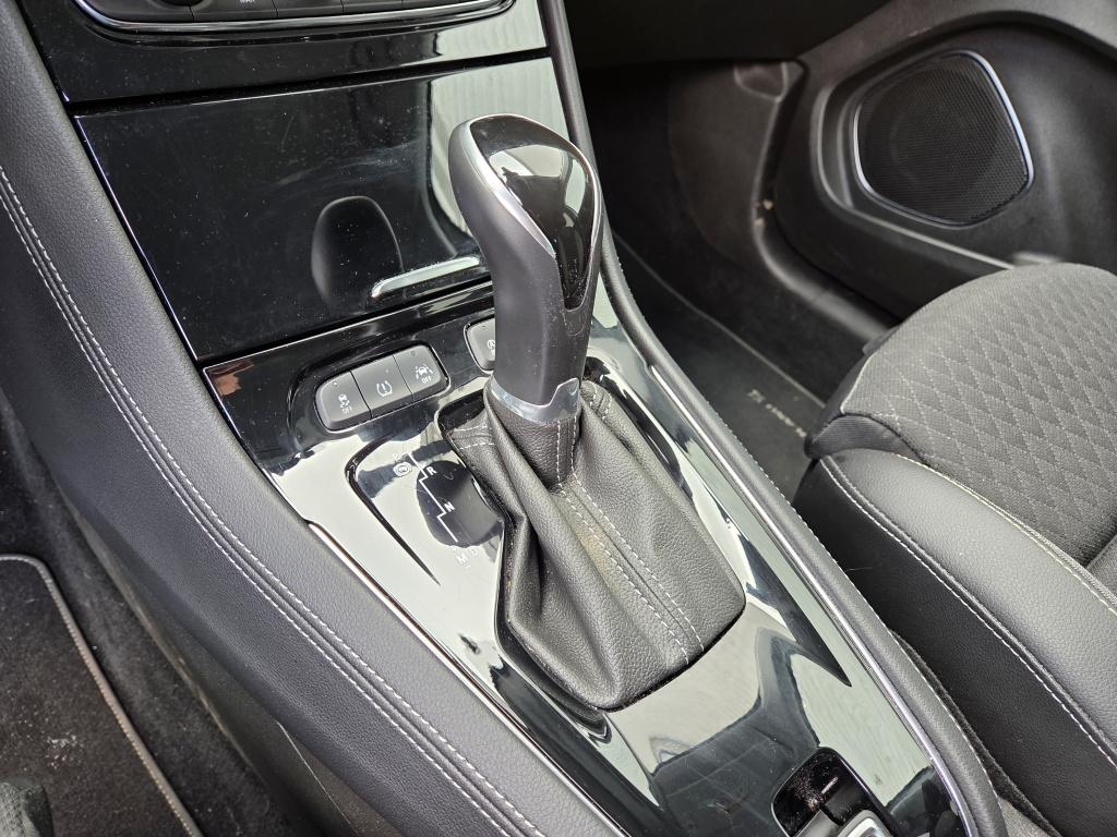 Opel Grandland X 130 pk turbo business executive | stoel/stuurverwarming | 