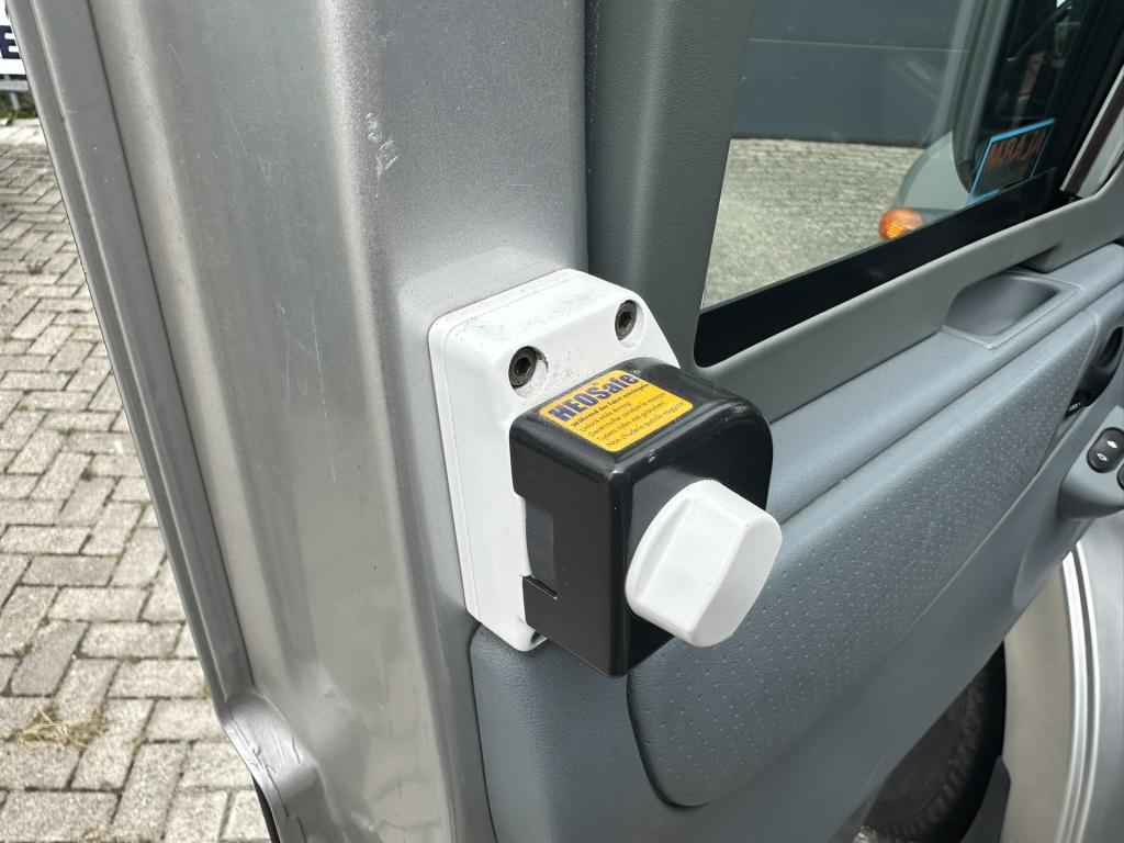 Hymer Onbekend hv 562 compacte hymer van | half-integraal met lengtebedden 