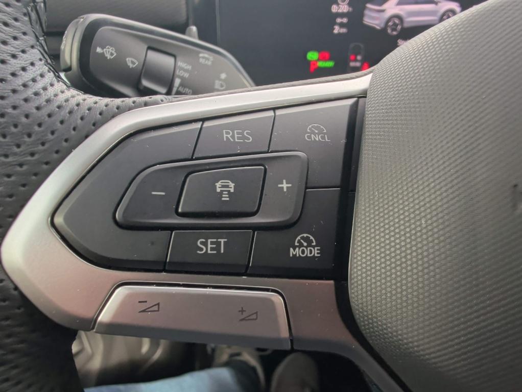 Volkswagen T-roc 1.5 etsi 110 kw r-line | trekhaak