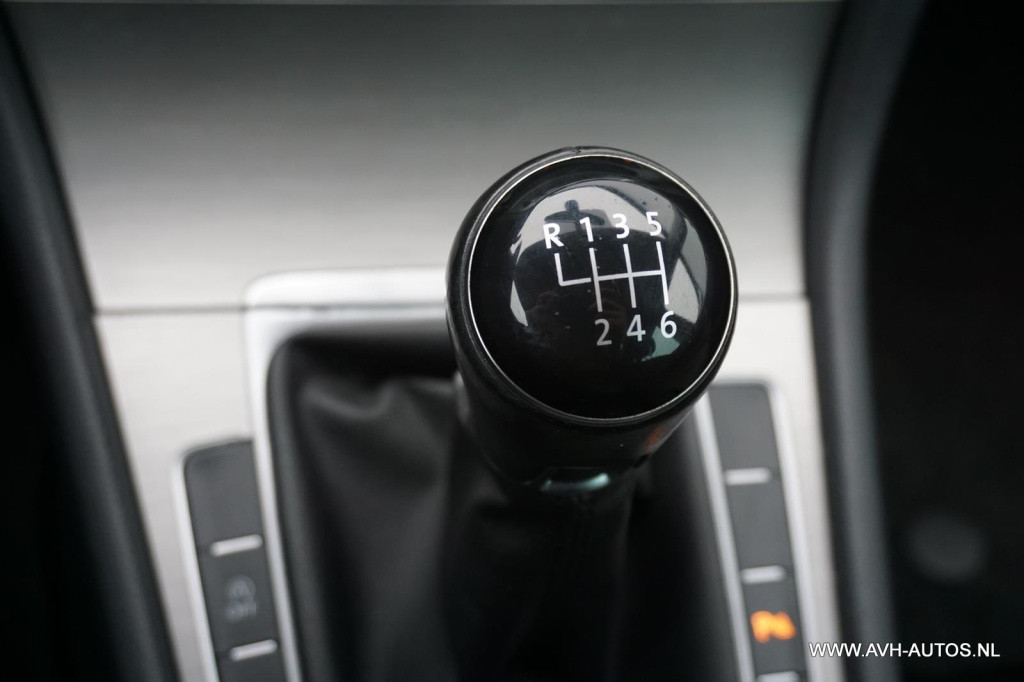 Volkswagen Golf variant 1.0 tsi business edition connected