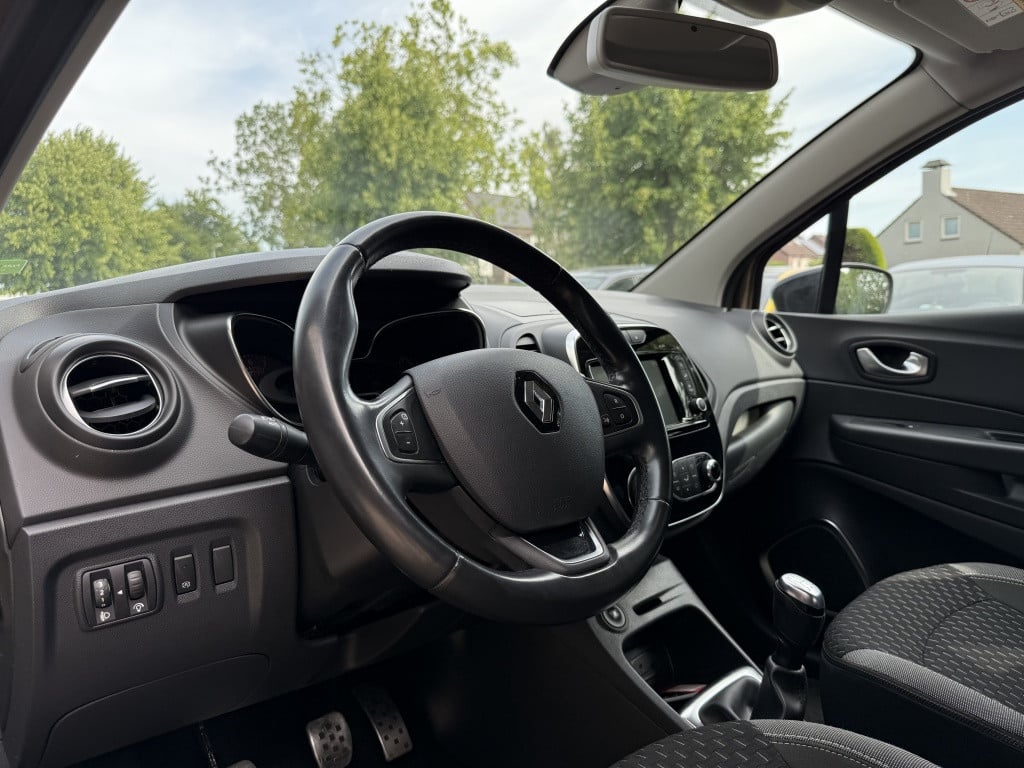 Renault Captur 0.9 tce intens // 65.000km! //
