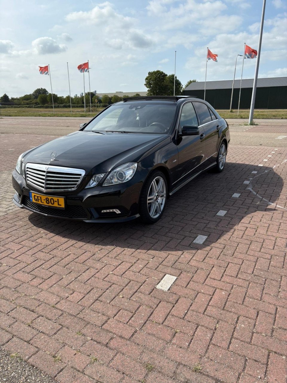 Mercedes-Benz E-klasse 3.5 E350CGI Sedan AUT 2011Zwart