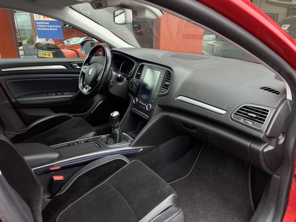 Renault Megane 1.3 tce | camera | trekhaak | navi
