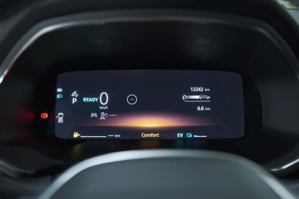 Renault Captur 1.8 e-tech full hybrid 160 esprit alpine | rondom camerazich