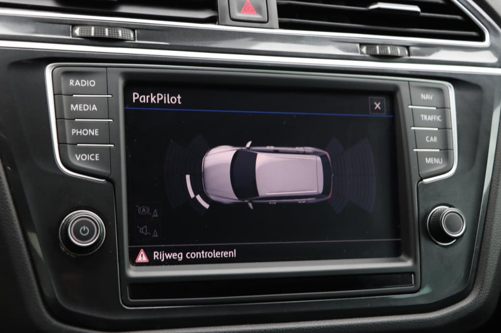 Volkswagen Tiguan 1.4 tsi connected series