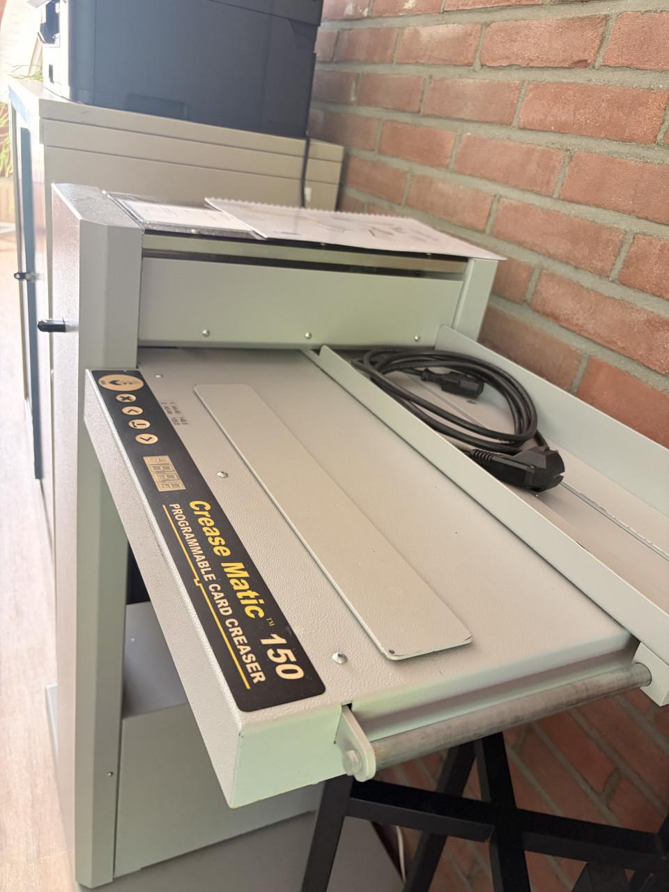 Rilmachine Crease Matic 150, Papiersnijder IDEAL 4205
