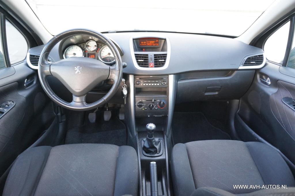 Peugeot 207 sw 1.4 vti xs