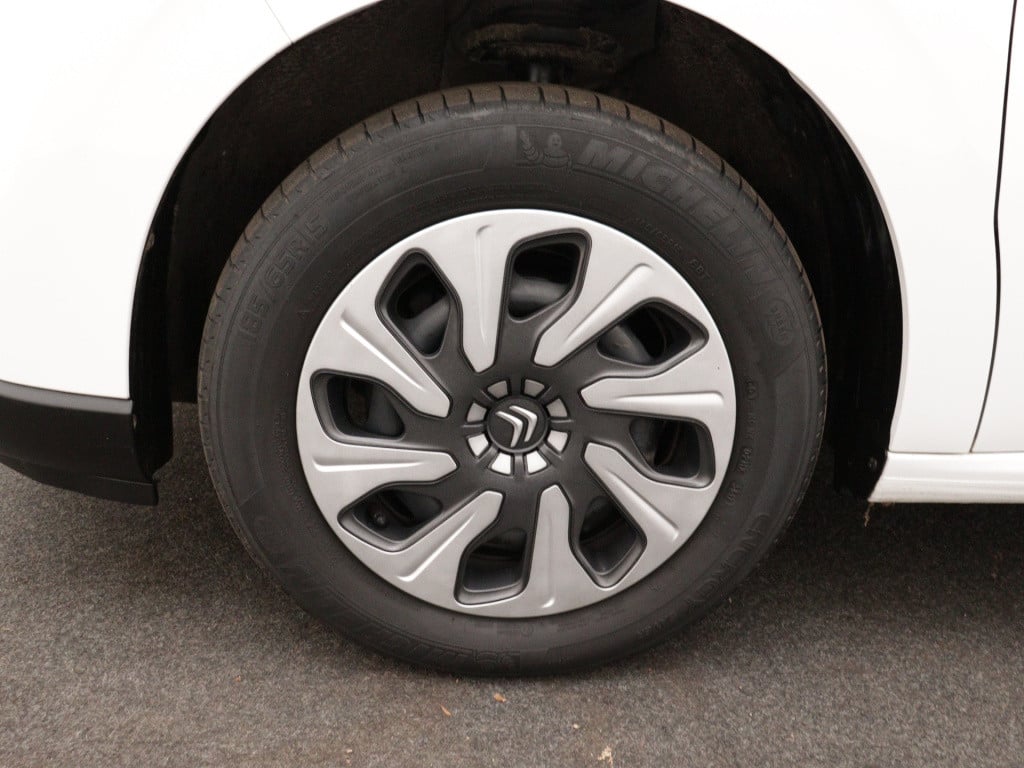 Citroen C3 82 pk feel | rijklaar | parkeersensoren achter | navigatie | app