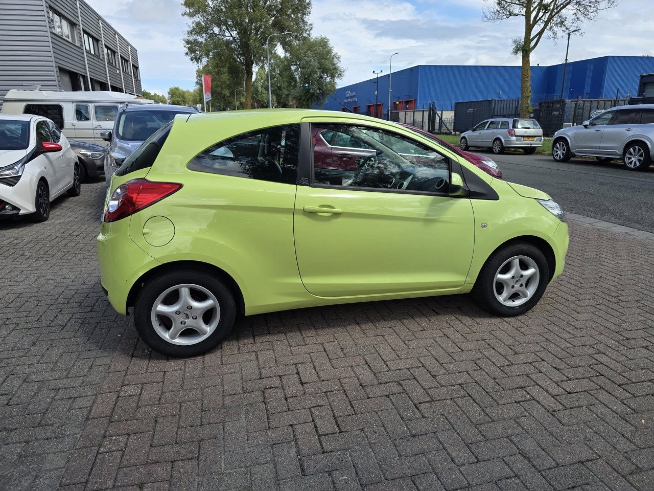 Ford ka 1.2 cool&sound    €2450