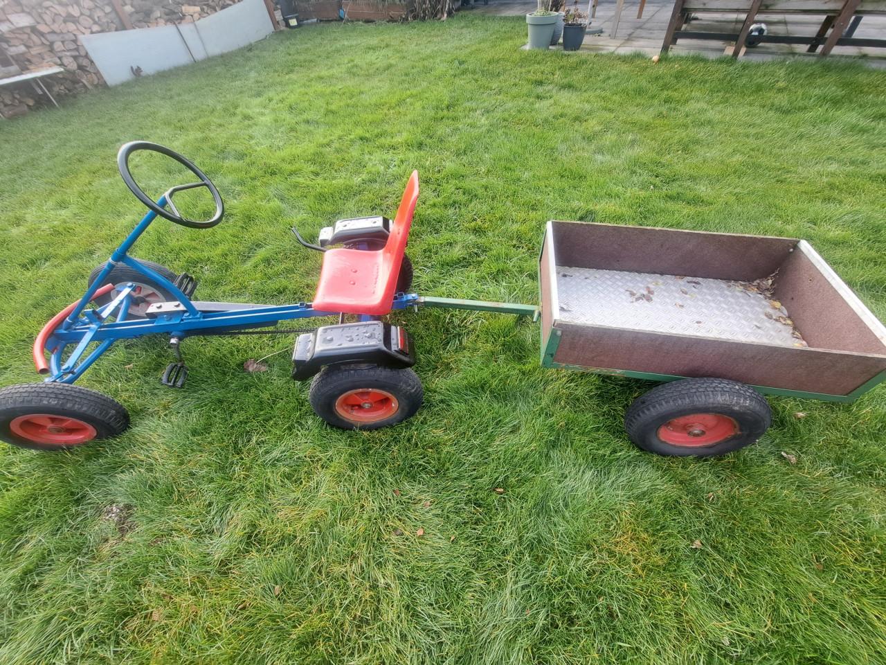 Skelter met aanhanger