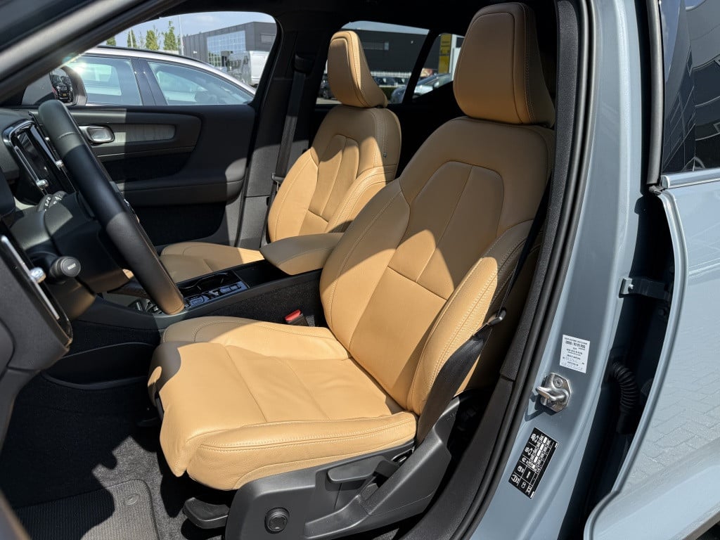 Volvo XC40 t5 262pk recharge inscription| panodak| adap.cruise| 360camera|