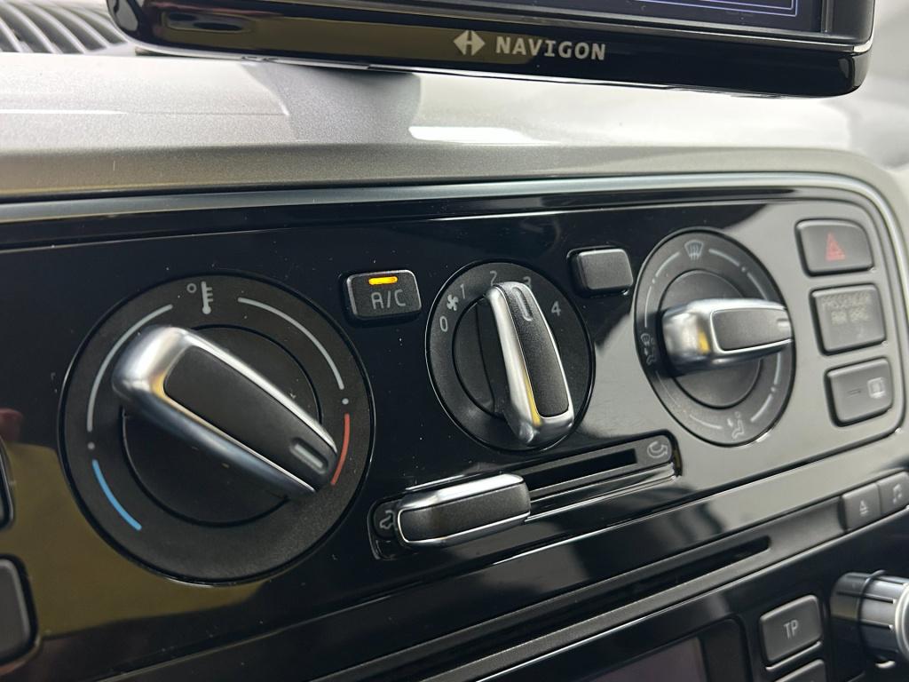 Volkswagen UP! occasion 1.0 high up! bluemotion | grijs | tweedehands volks