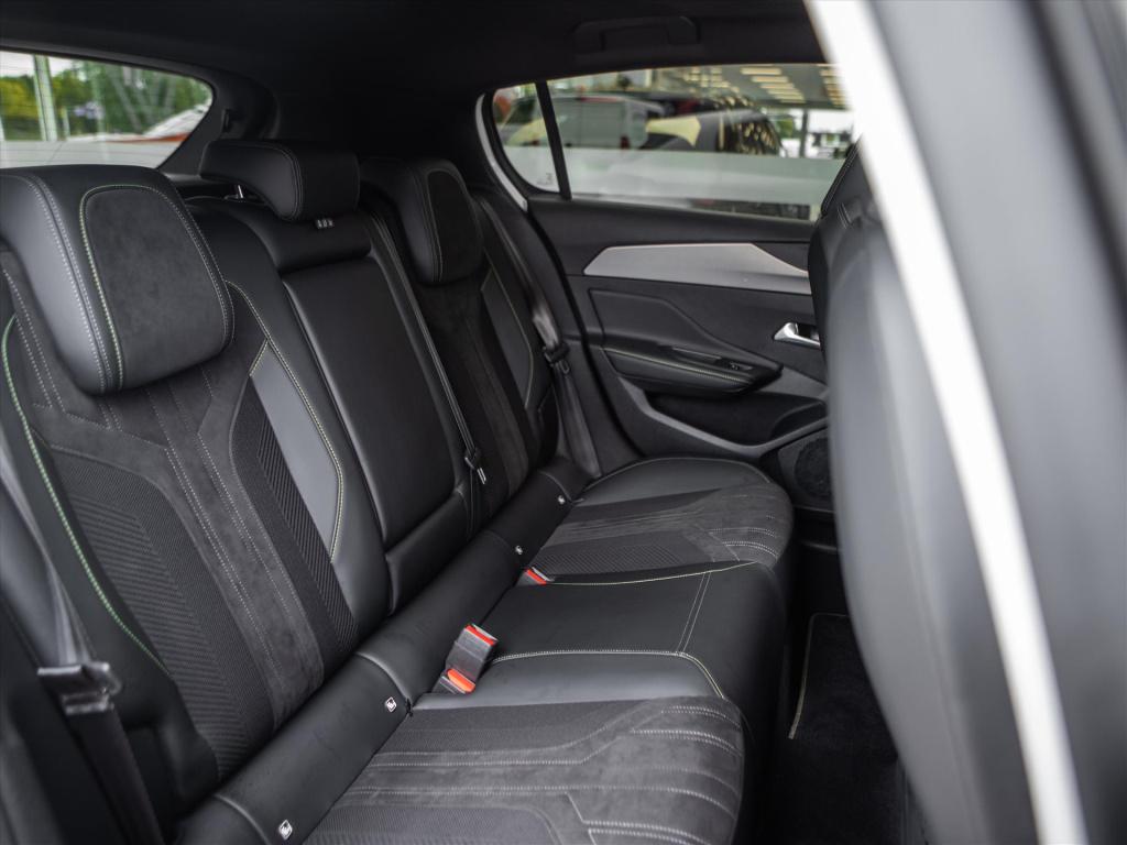 Peugeot 308 1.2 puretech 130pk gt automaat | panoramadak | acc | camera 360