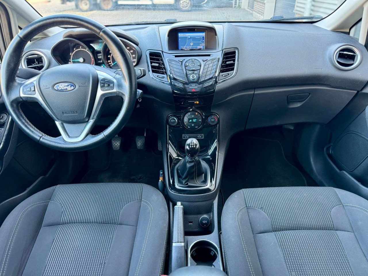 Ford Fiesta 1.0 Titanium EcoBoost  inruil mogelijk !!!!!!!