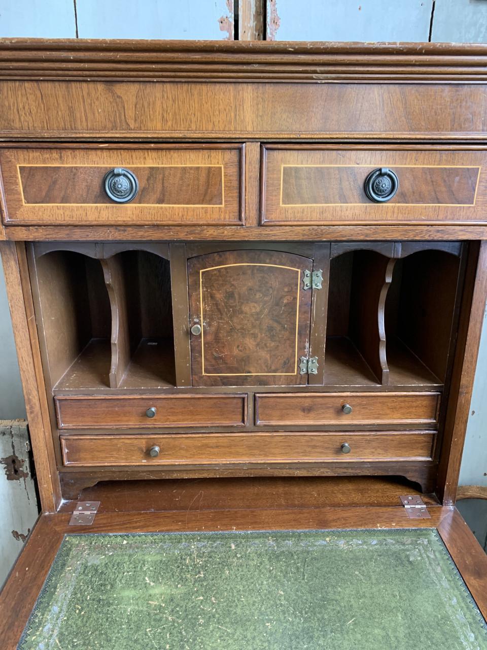 Brocante bureau