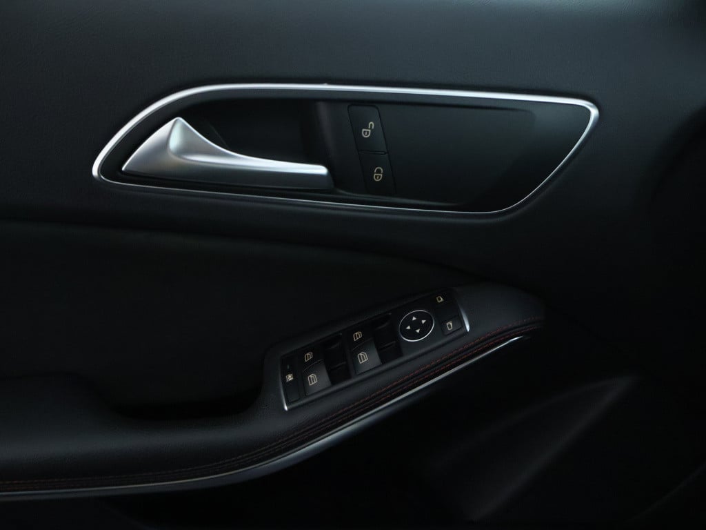 Mercedes-Benz A-Klasse 180 business solution amg | cruise control | stoelve