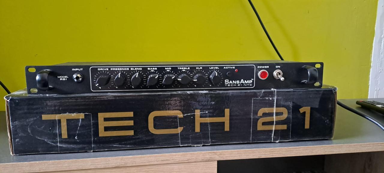 Sansamp bassdriver di RBI, TC Electronic G-Major en Rocktron Velocity 300