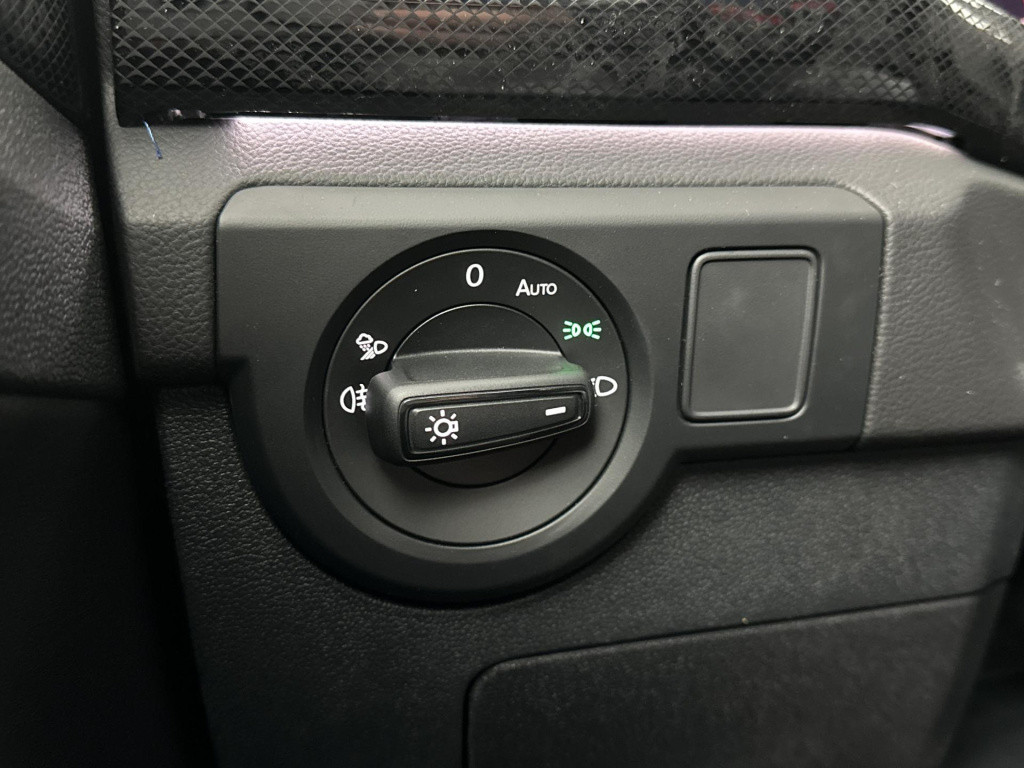 Volkswagen T-cross 1.0 tsi r-line business dsg7