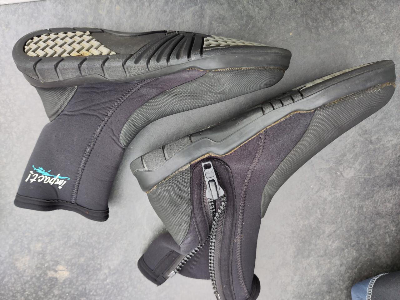 Complete duikkledingset te koop – Bare 7 mm en toebehoren