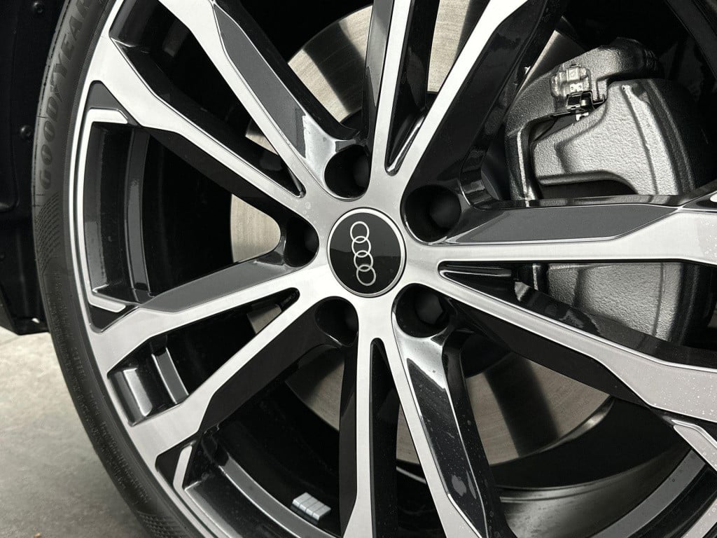 Audi A5 avant s edition 2.0 tfsi e 220 kw / 299 pk avant 7 versn