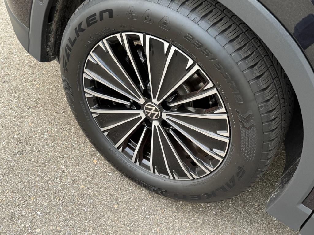 Volkswagen Tiguan 1.5 etsi life | camera | trekhaak | dode hoek | rijklaar 