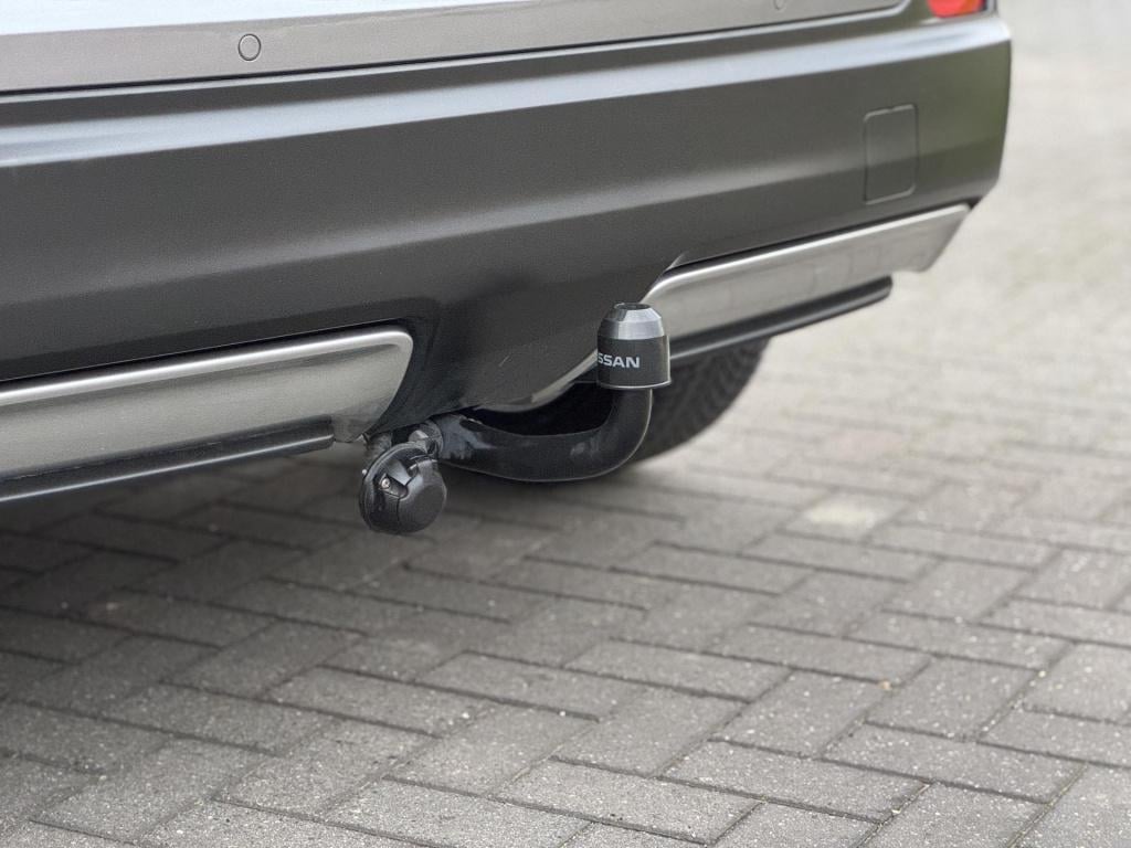 Nissan Qashqai 1.3 dig-t premium edition automaat incl. trekhaak!