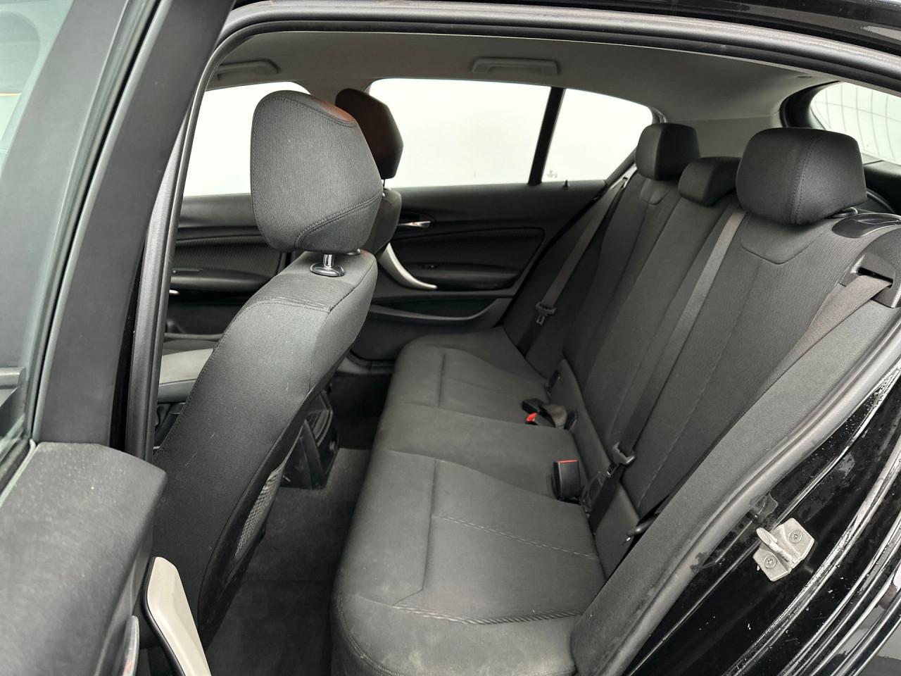 BMW 118i Essential | Cruise Control | PDC | Stoelverwarming