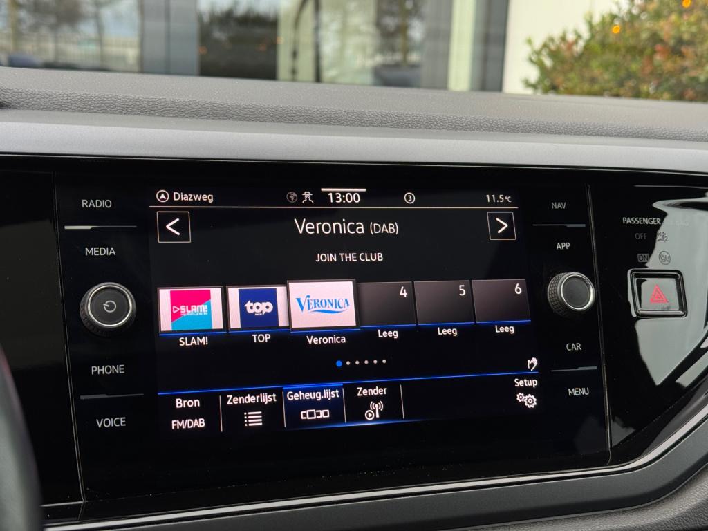 Volkswagen Taigo 1.0 tsi r-line * panoramadak * camera * led * clima