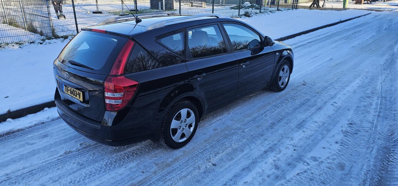 Kia cee'd Sporty Wagon 1.4 X-ecutive 2 De Eigenaar!