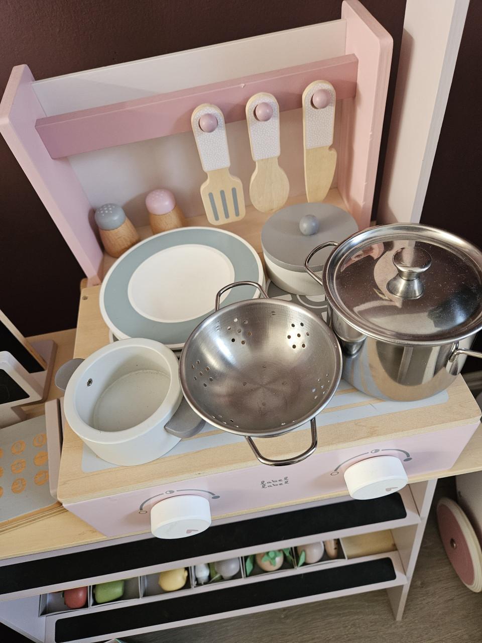 Houten speelgoedkraam