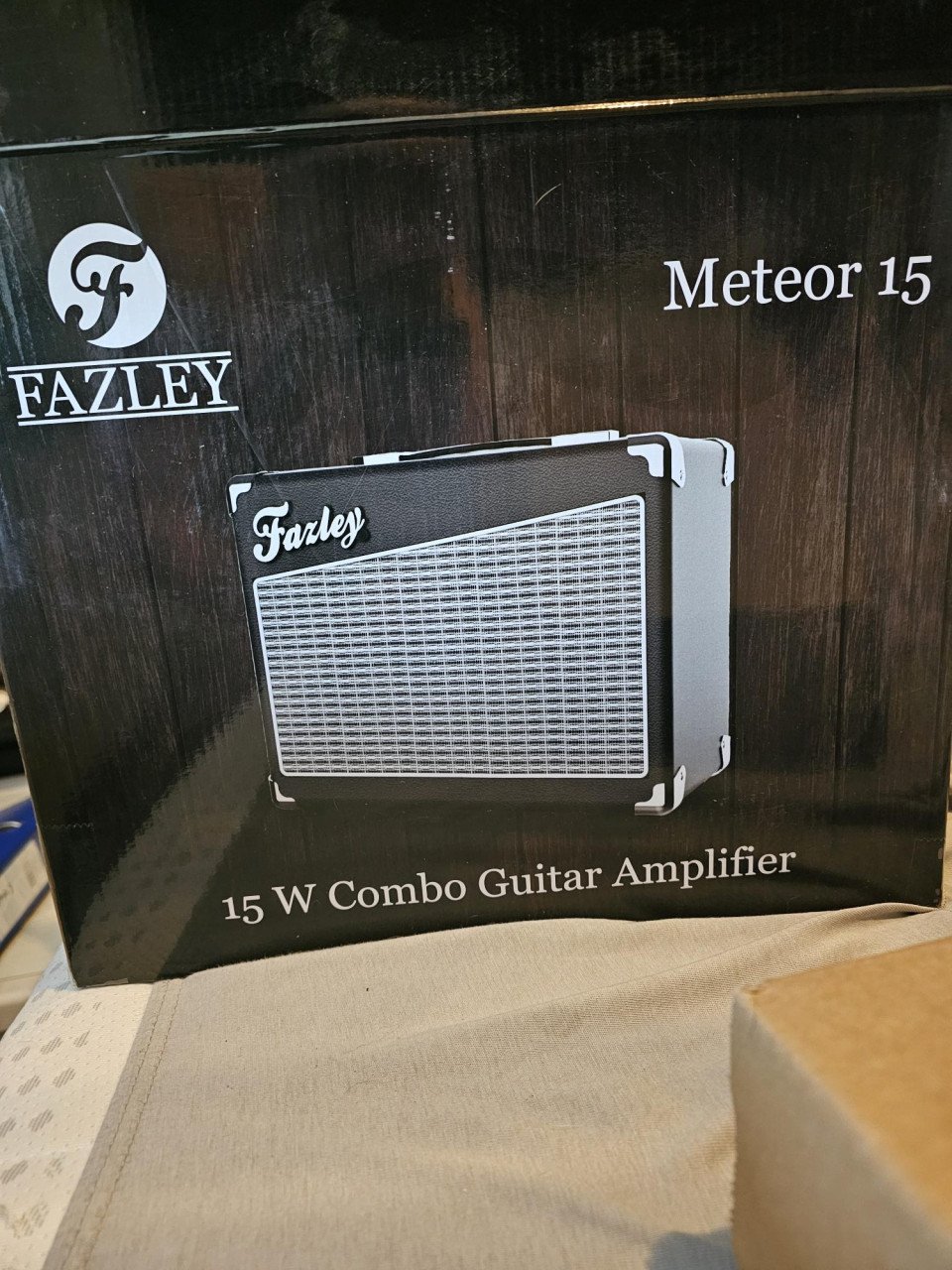 Te koop aangeboden Fazley elektrische gitaar