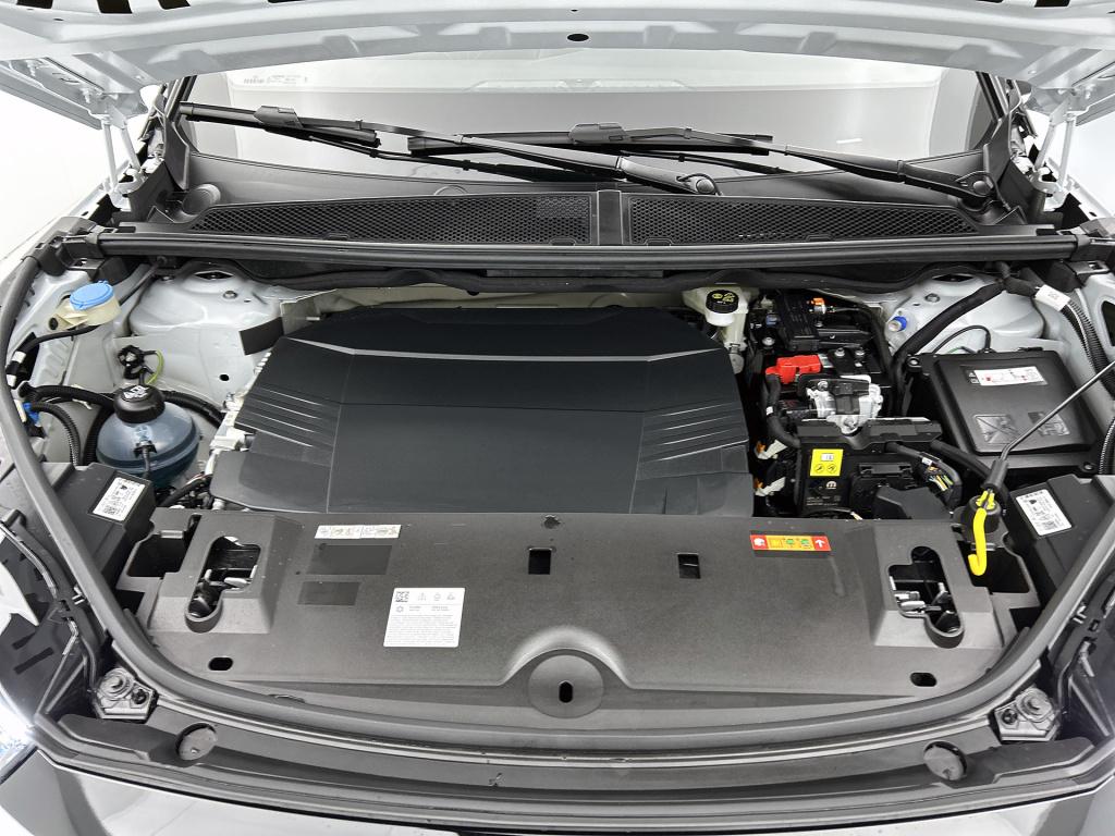 Peugeot E-3008 gt avantage 210 pk 73 kwh | trekhaak | 360 vision camera | w