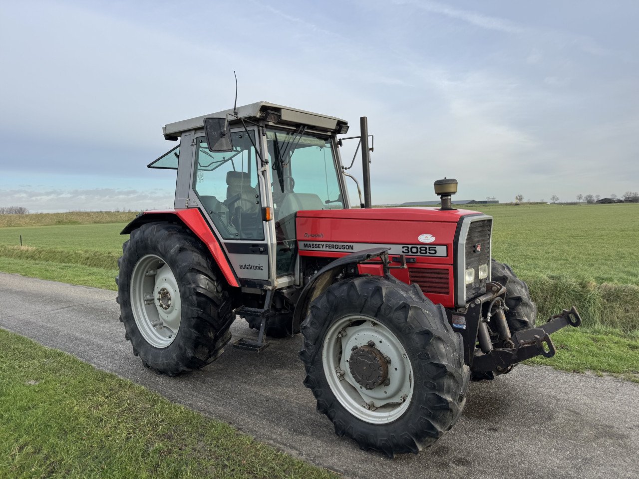 Massey Ferguson 3085