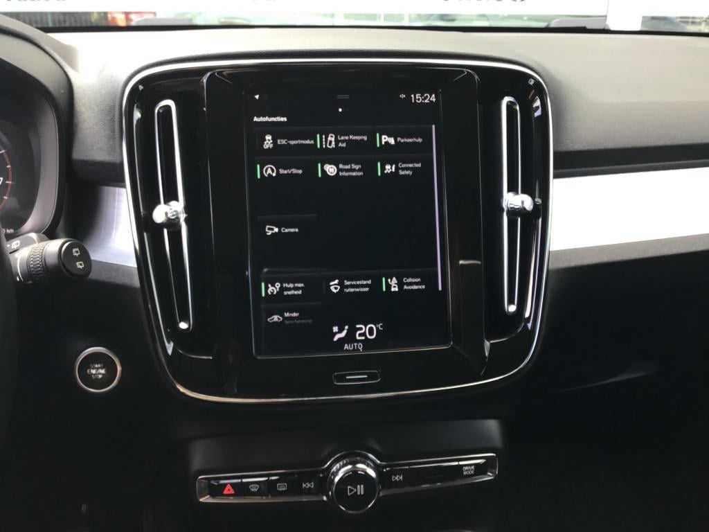 Volvo XC40 t4 190pk momentum pro| trekhaak| climate| navi| elek.achterklep