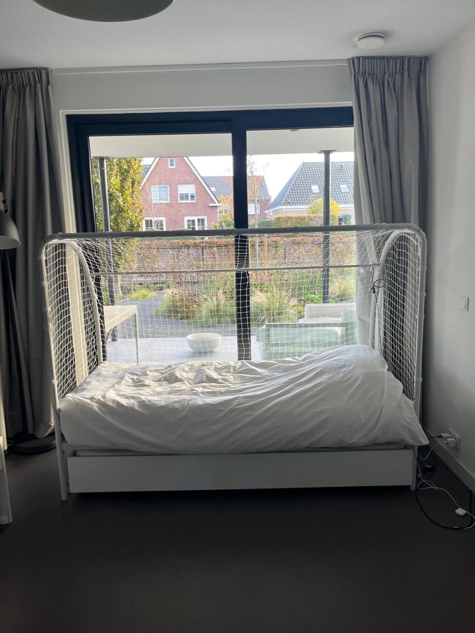 Voetbaldoel bed