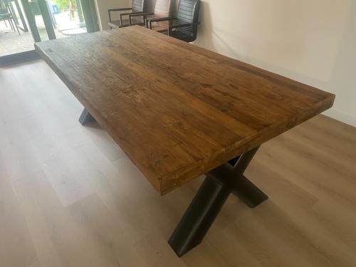 Prachtige teakhouten eettafel Mazzo (Pronto Wonen) – 220 x 105 cm