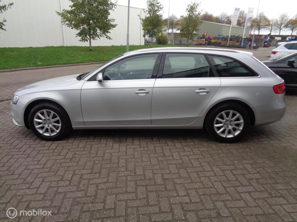 Audi A4 avant 1.8 tfsi/airco/lm velgen/stoelverw/afneembare trekhaak/pdc