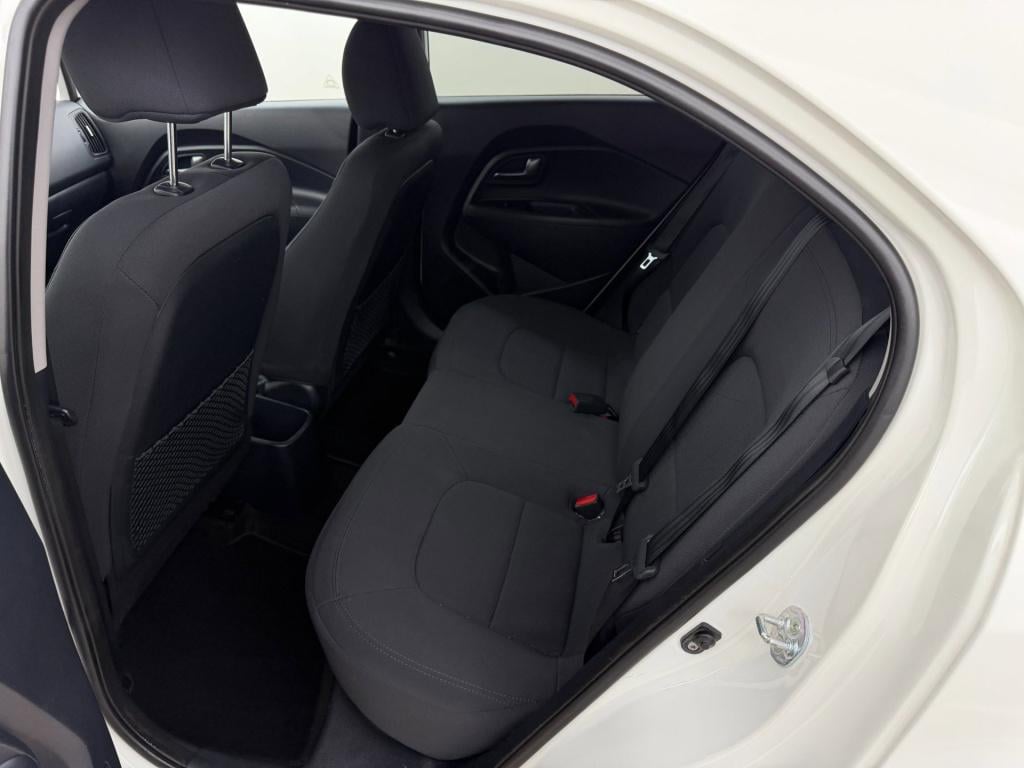 Kia Rio occasion 1.2 cvvt plus pack | wit | tweedehands kia rio | airco | u