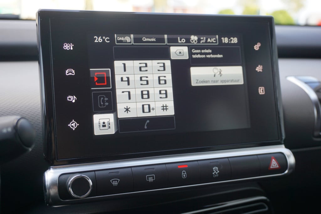Citroen C4 Cactus 1.2 puretech shine airco / navi / carplay / elektr. ramen