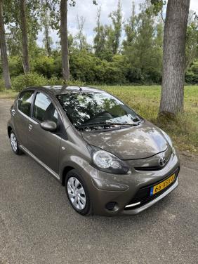 Toyota Aygo 1.0 Aspiration | 64000 km NAP | Airco | Facelift 2012