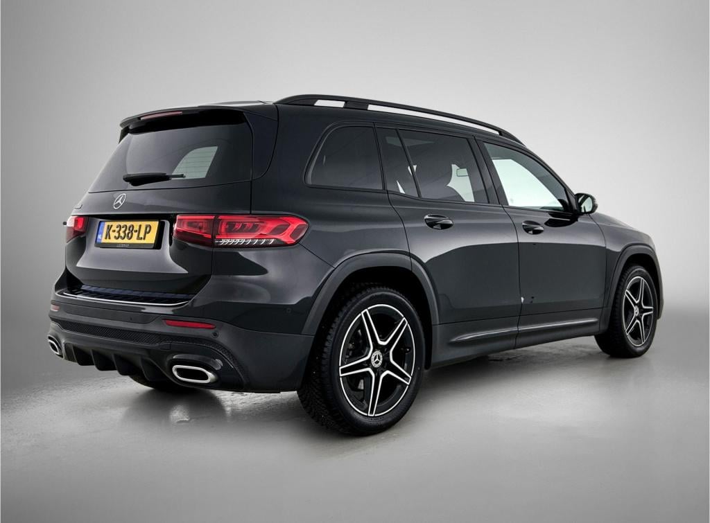 Mercedes-Benz Glb 180 business solution amg | panoramadak | sfeerverlichtin